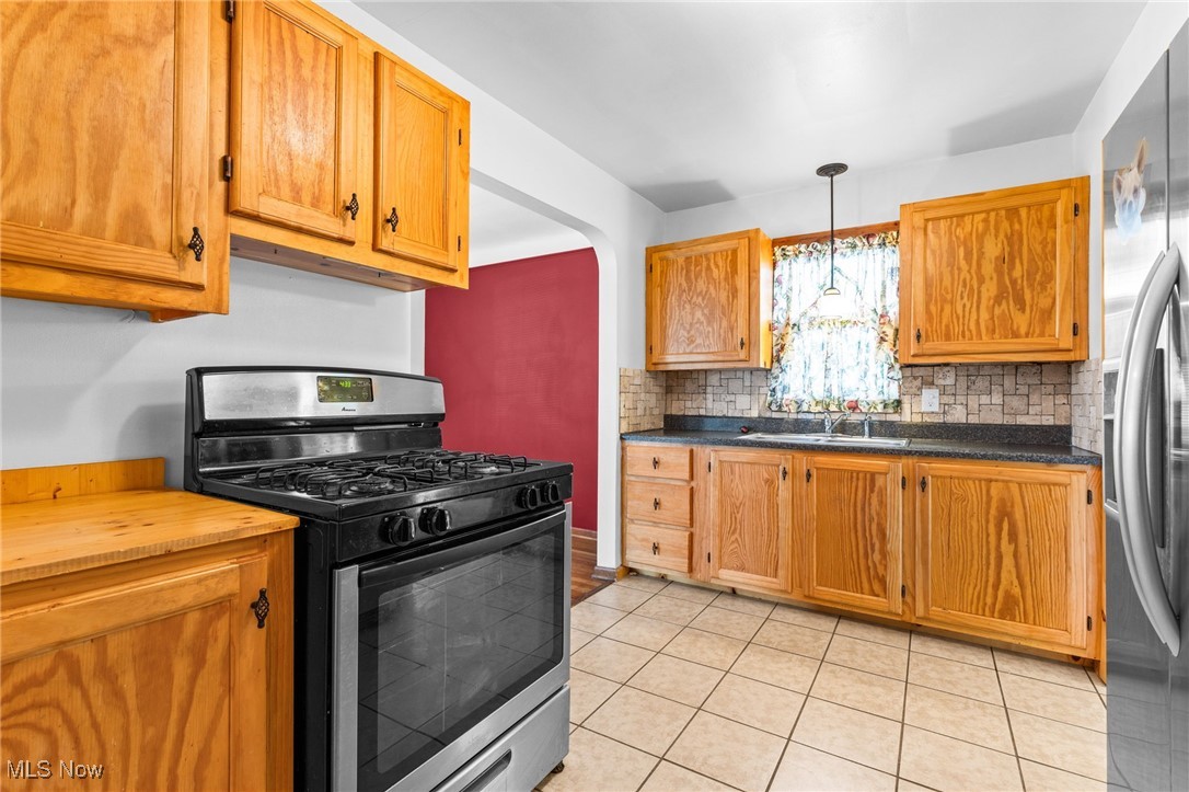 Ridgewood Garden Anx 02 - Residential