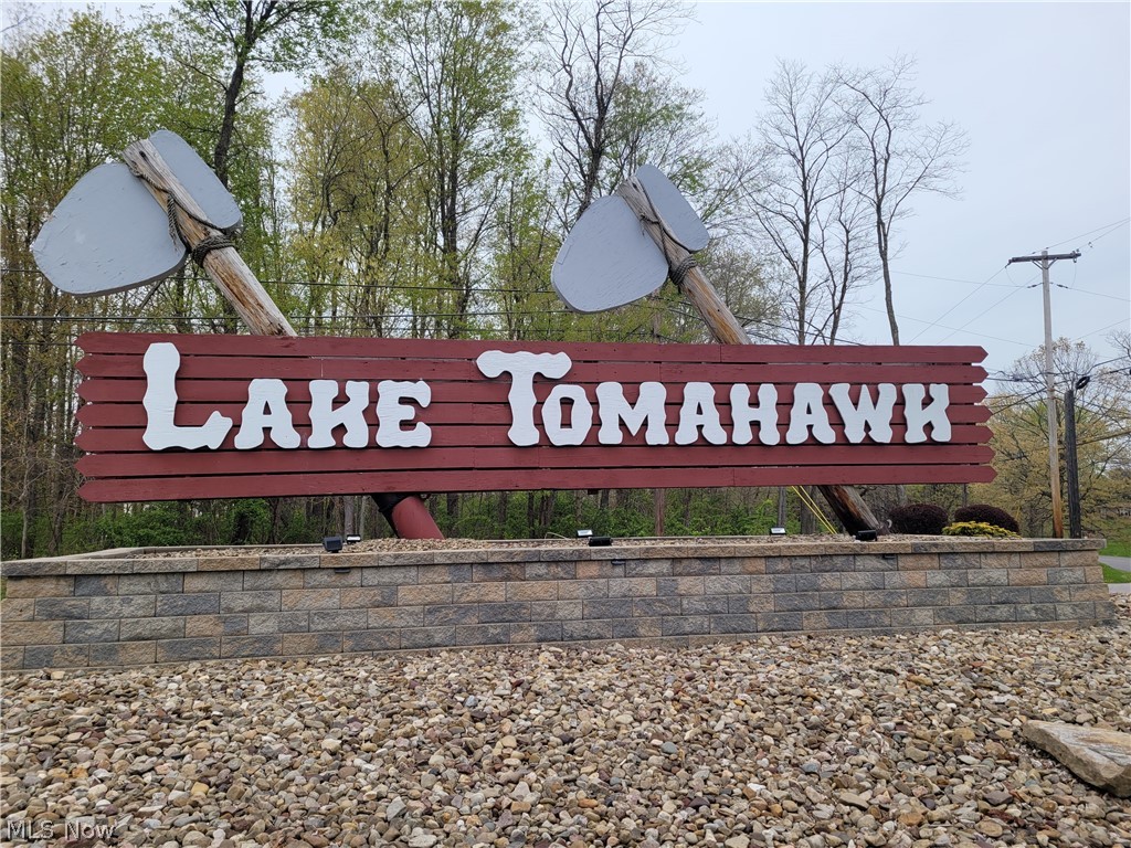 Lake Tomahawk 04 - Land
