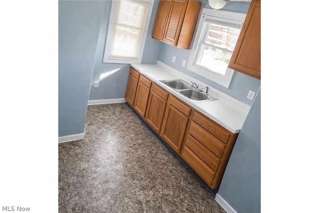 Photo of 8322 Bancroft Avenue, Cleveland, OH 44105 (MLS # 5189944)