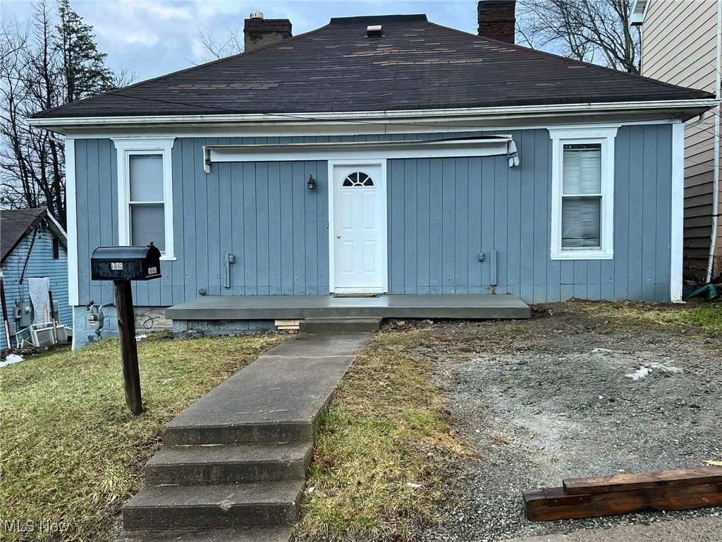 Photo of 118 Spring Avenue, Mingo Junction, OH 43938 (MLS # 5172305)