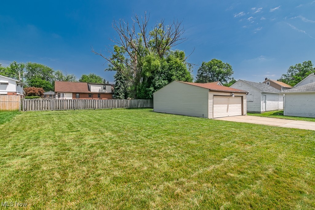 Union Realty Co Randall Park - Residential