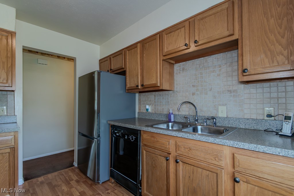 Union Realty Co Randall Park - Residential