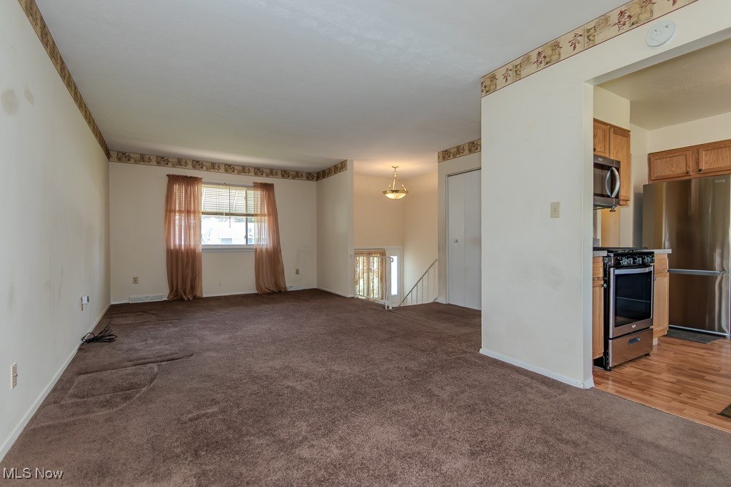 Union Realty Co Randall Park - Residential