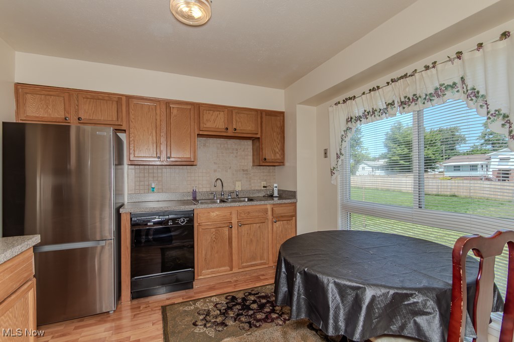 Union Realty Co Randall Park - Residential