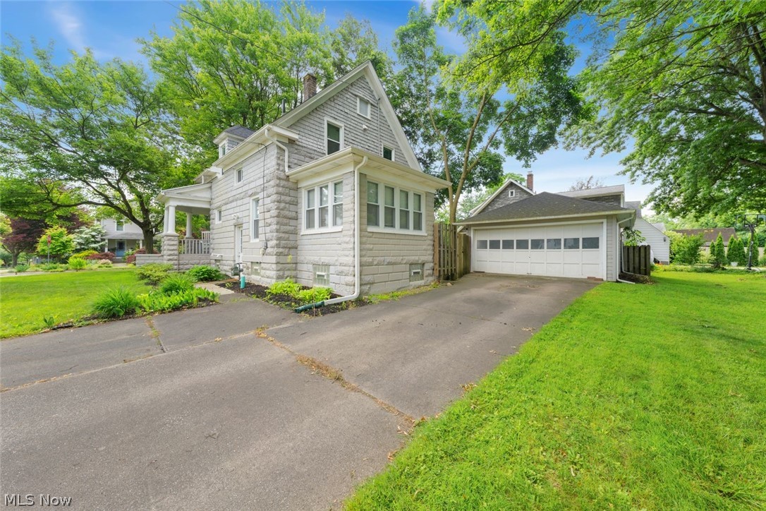 Medina - Residential