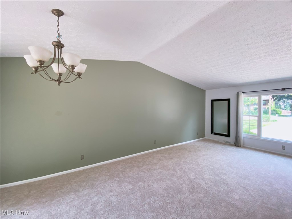 Munroe Manor - Residential