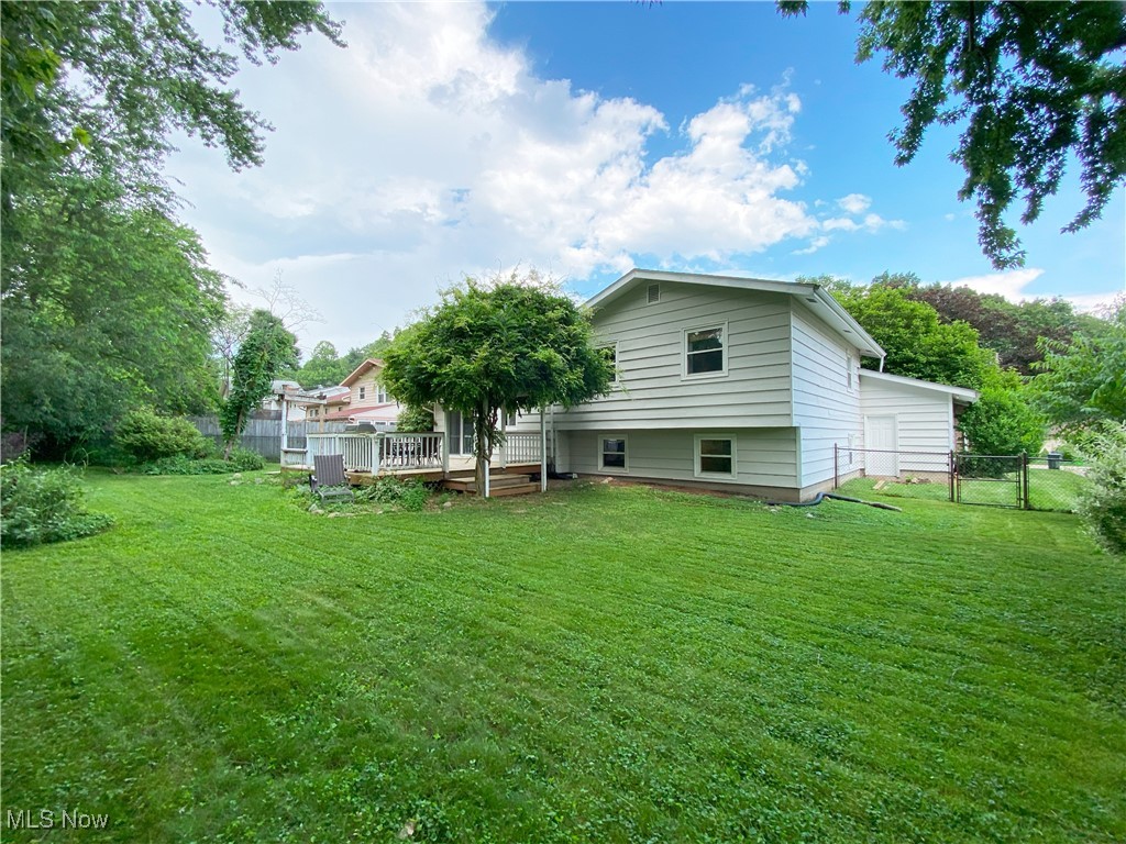 Munroe Manor - Residential