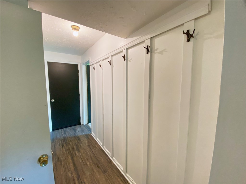 Munroe Manor - Residential