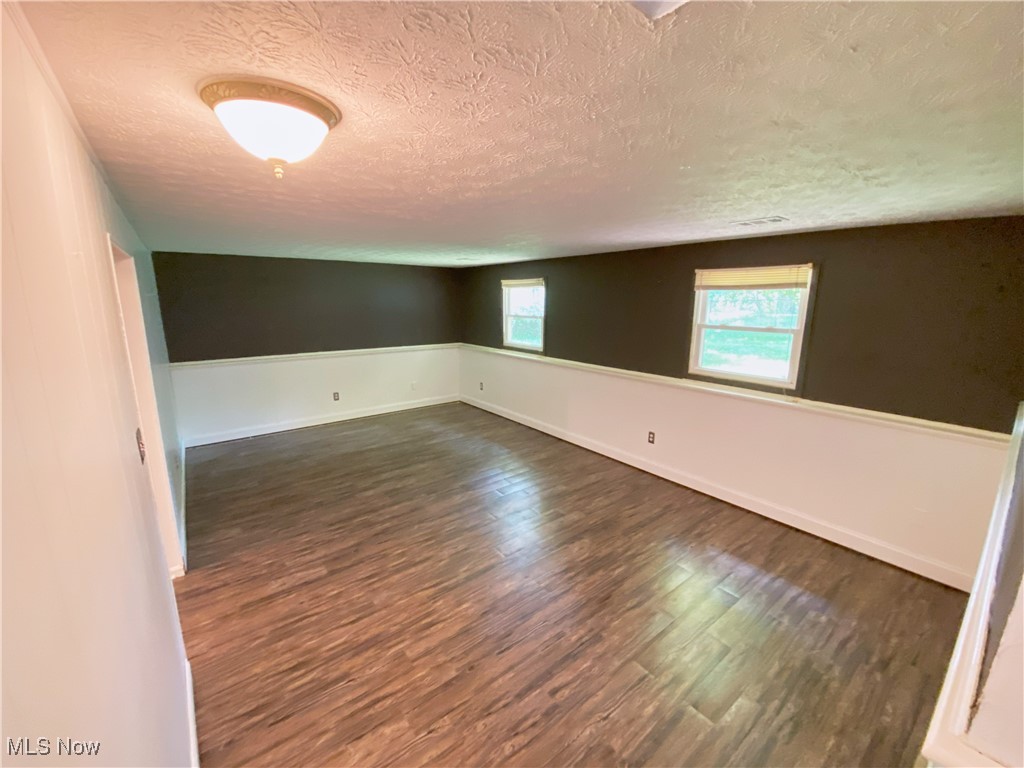 Munroe Manor - Residential