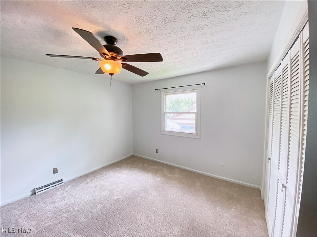 Munroe Manor - Residential