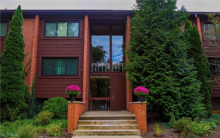 This 1388 sq ft 1sr Floor End Unit condo has been updated with all higher end selections including a $24,000 set of 6 panel premium Anderson doors. Open floor plan & tasteful décor. Greenwood Village is more than just a place to live; it's a vibrant lifestyle with impressive amenities. Indoor/outdoor pools, tennis courts, gym, playground and fishing pond.  The community has endless recreational opportunities with clubhouse events to provide a sense of community.  access to the natural beauty of the abutting Cuyahoga Valley National Park, inviting residents to explore its extensive biking and hiking trails Access to major highways including I-271, I-80,  &  Route 8. ANew floors, ceramic tile, stove, dishwasher, washer/dryer, toilets, lights, fans Some photos have been virtually rendered.