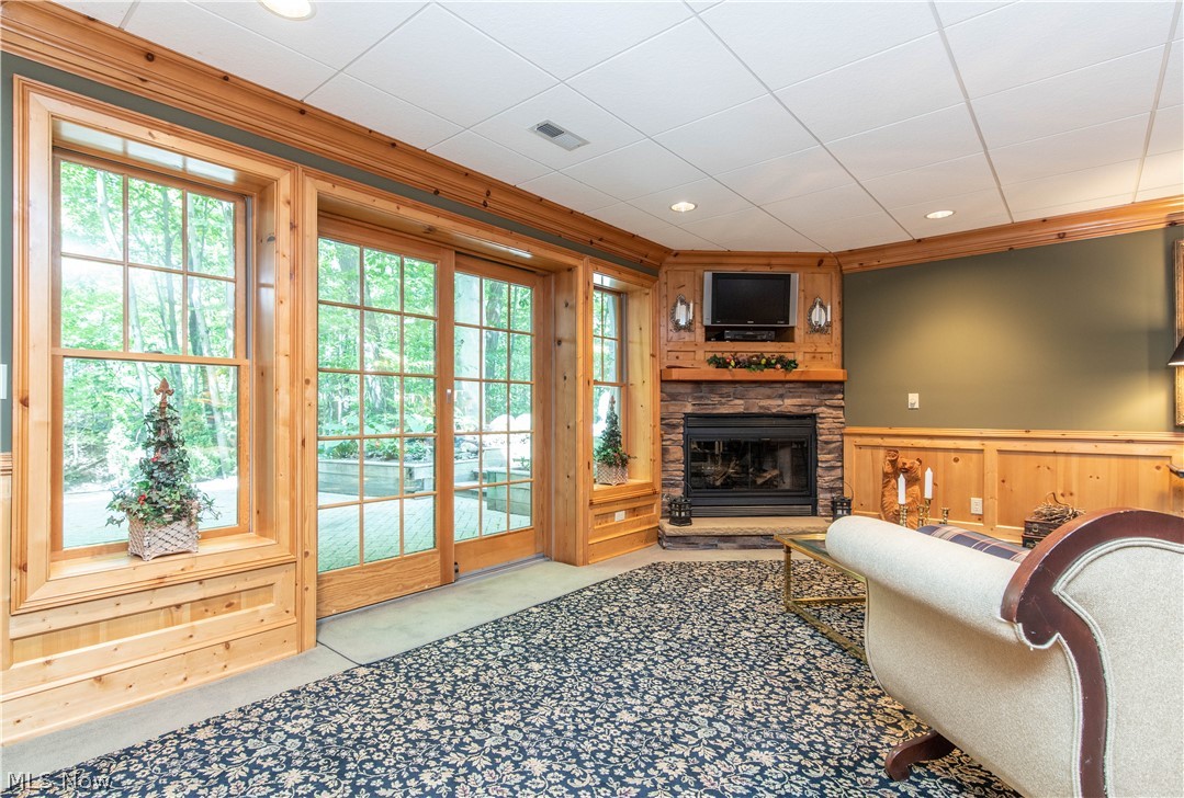 Hanover Woods - Residential