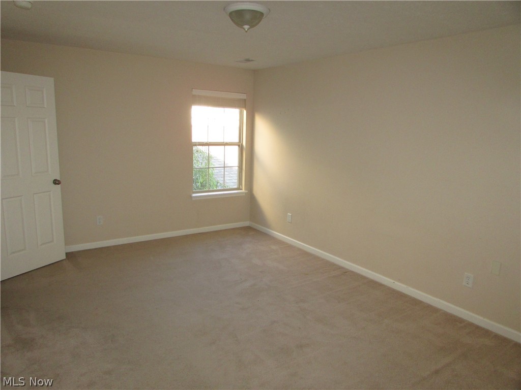 Creekside/Pleasant Lakes Condo - Residential