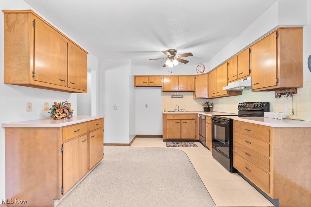 1780 Rosemont Road, Alliance, Ohio image 11