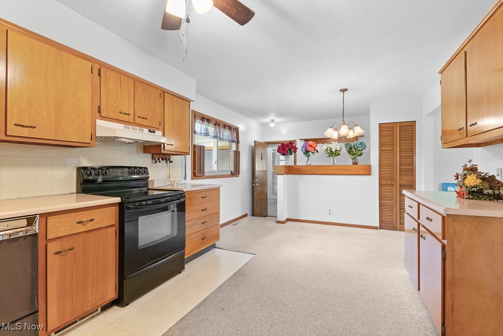 1780 Rosemont Road, Alliance, Ohio image 13