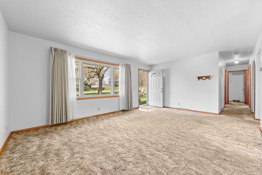 1780 Rosemont Road, Alliance, Ohio image 16