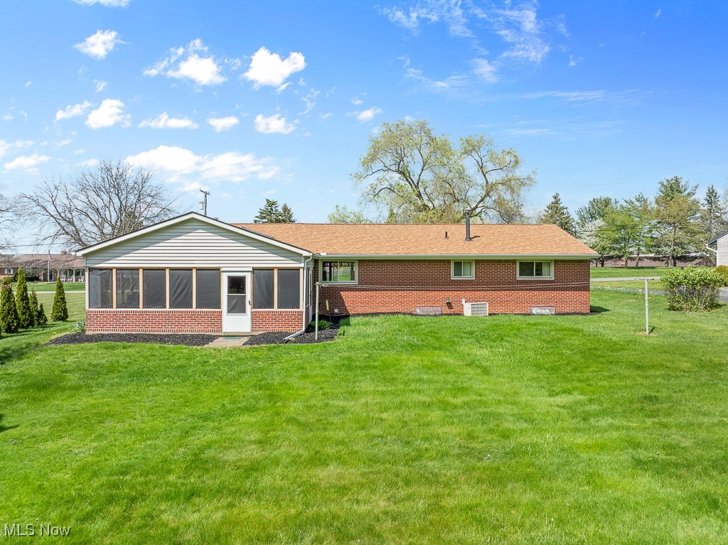 1780 Rosemont Road, Alliance, Ohio image 4