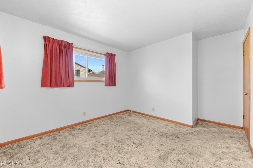 1780 Rosemont Road, Alliance, Ohio image 24