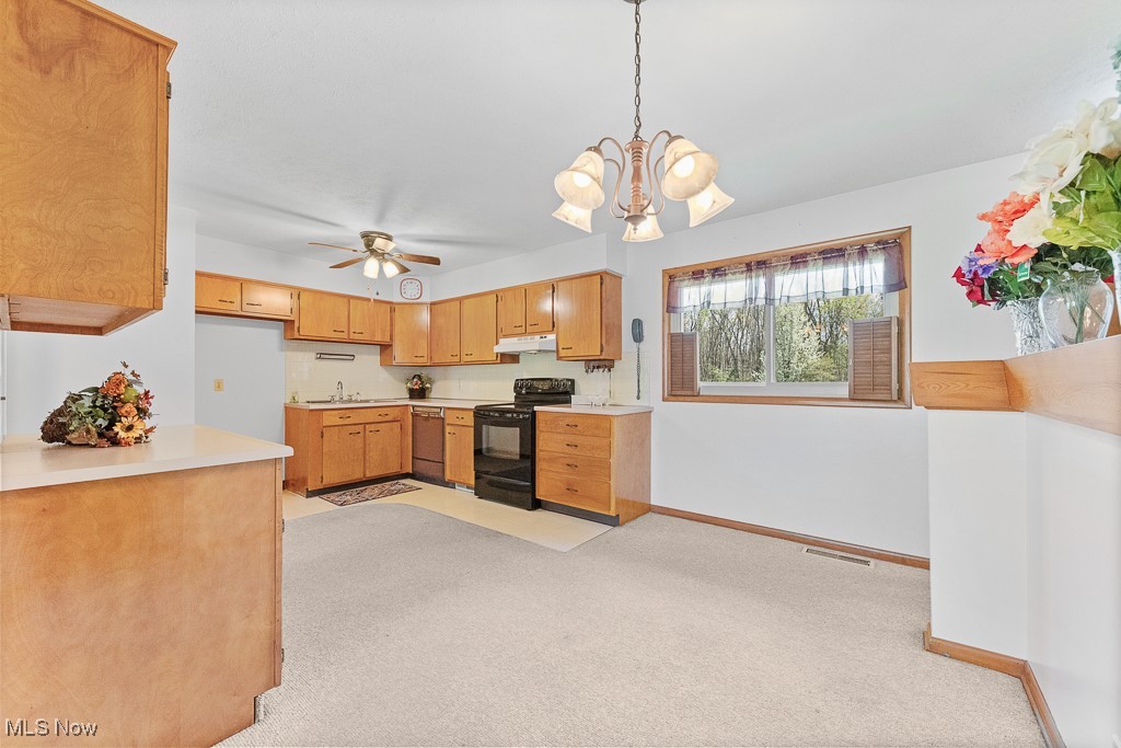 1780 Rosemont Road, Alliance, Ohio image 9