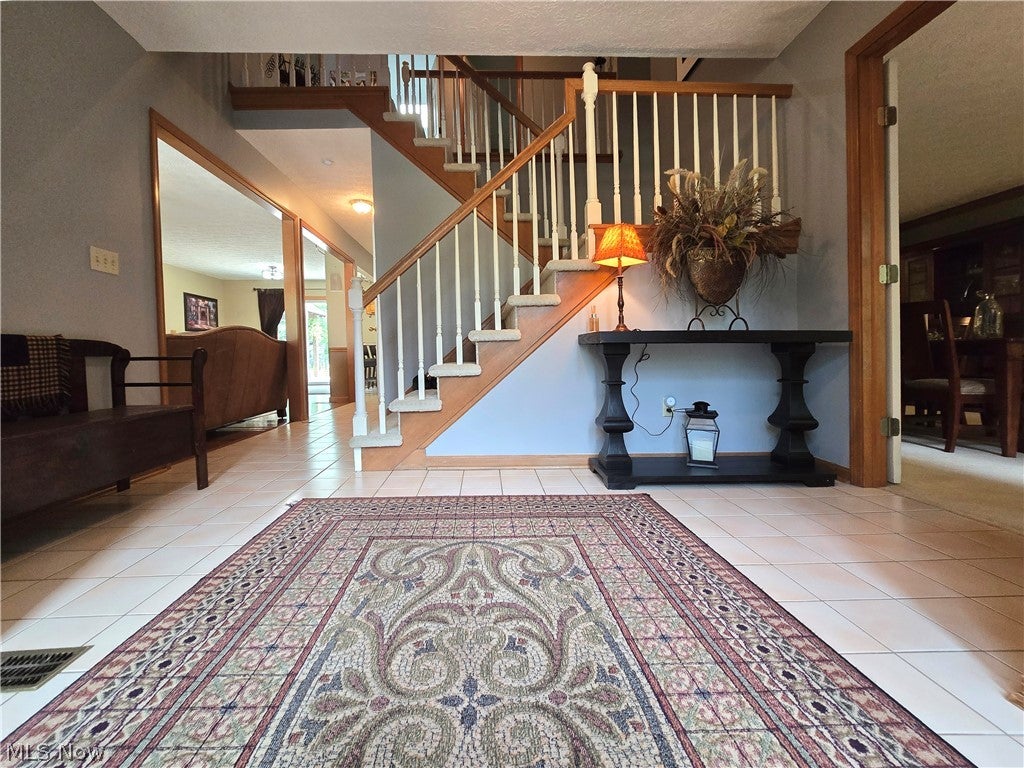 2867 Mapleview Lane