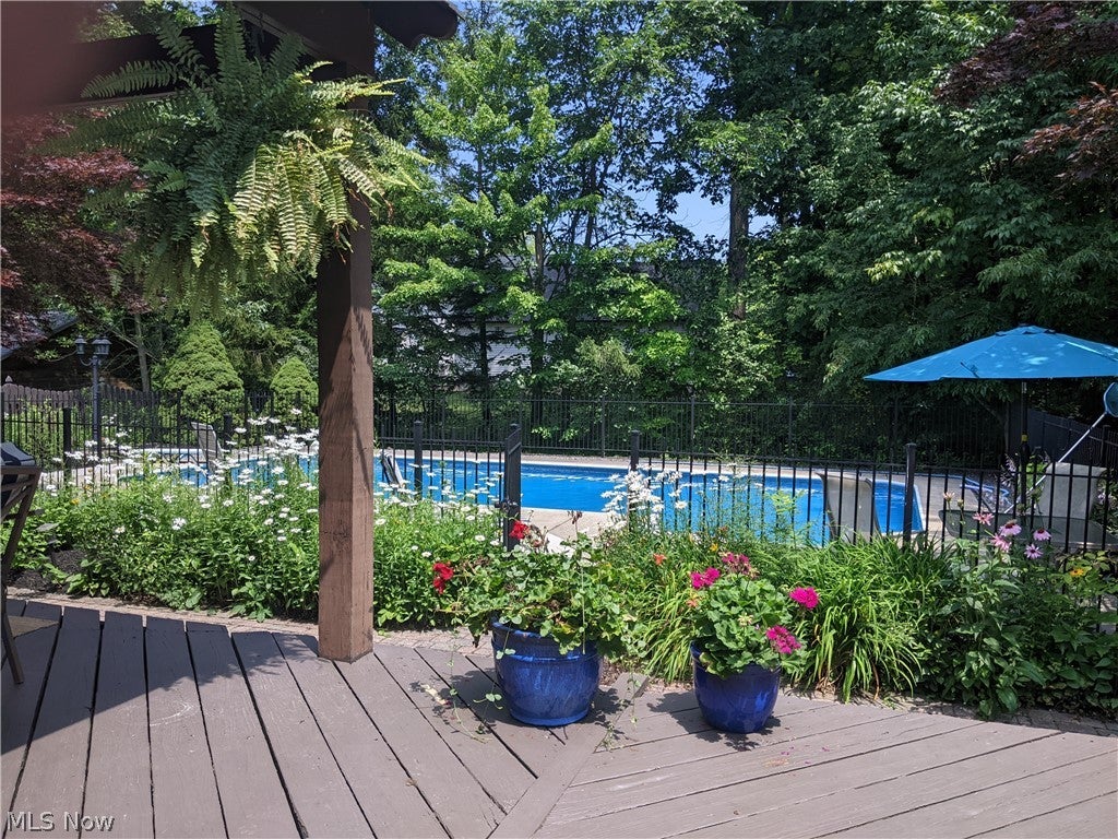 2867 Mapleview Lane