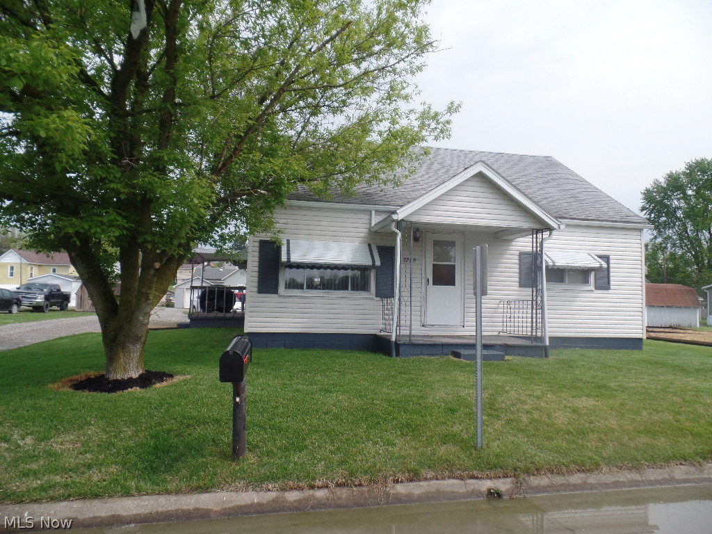 Nicely remodeled bungalow with many upgrades: siding, windows, floor coverings, kitchen counter, furnace, central air, garage door, & more! Large kitchen w/newer appliances, breakfast bar, & washer/dryer hookup, covered back deck to garage and large backyard with alley acccess on two sides. Third bedroom makes a nice office or den. New drywall and paint inside. Move-in ready. Home is situated on two lots 25'x132' & 20x132' - new survey in file. East side on Lot #5 & West side of lot #6 Turnbaugh