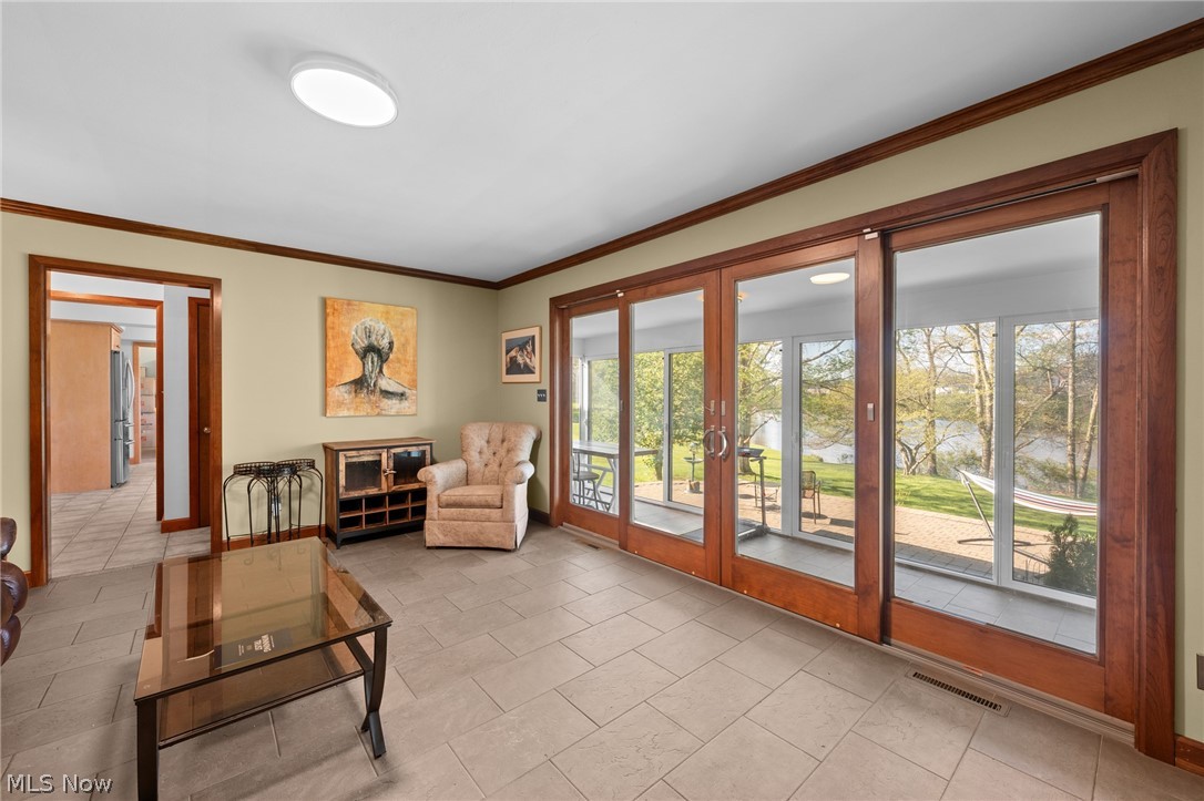 Burgess Manor - Residential