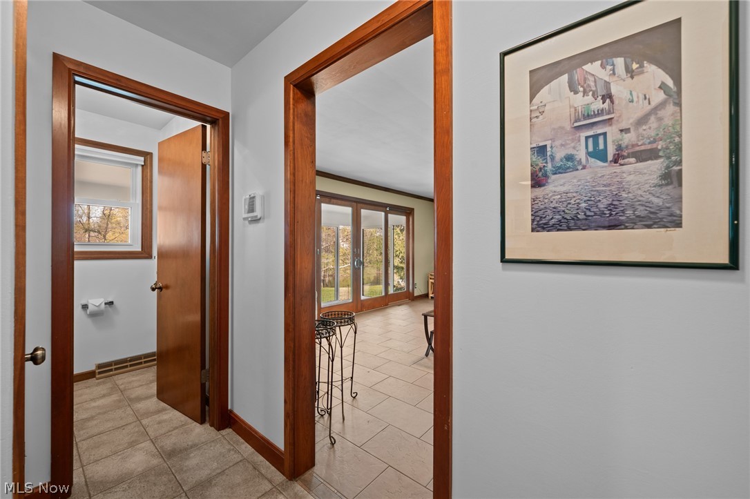 Burgess Manor - Residential