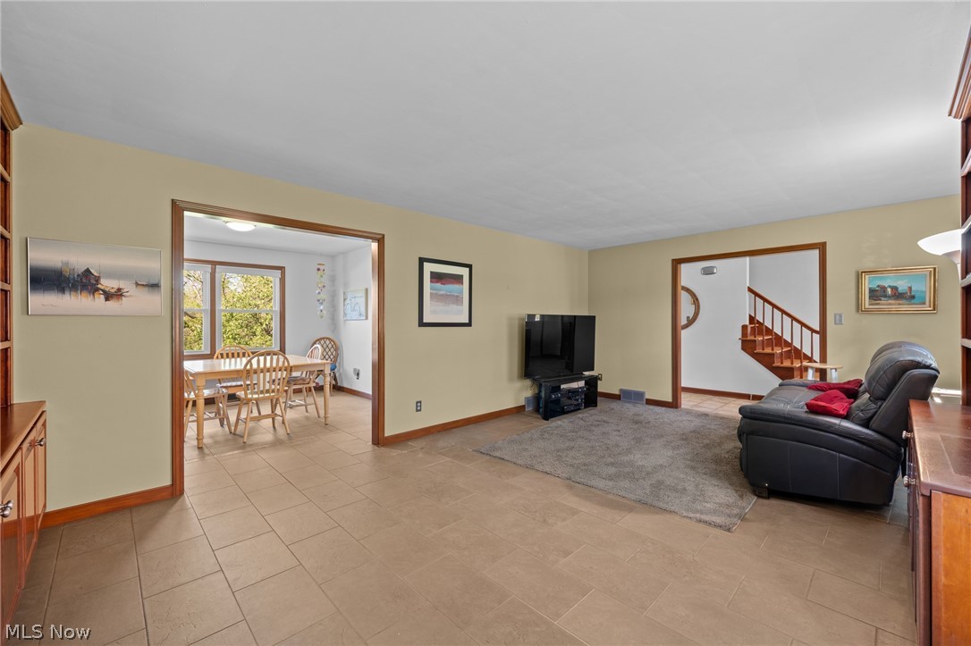 Burgess Manor - Residential