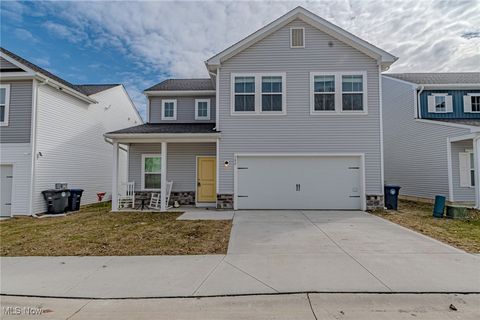 582 Auld Farm Circle, Akron, OH 44320 - MLS#: 5103799