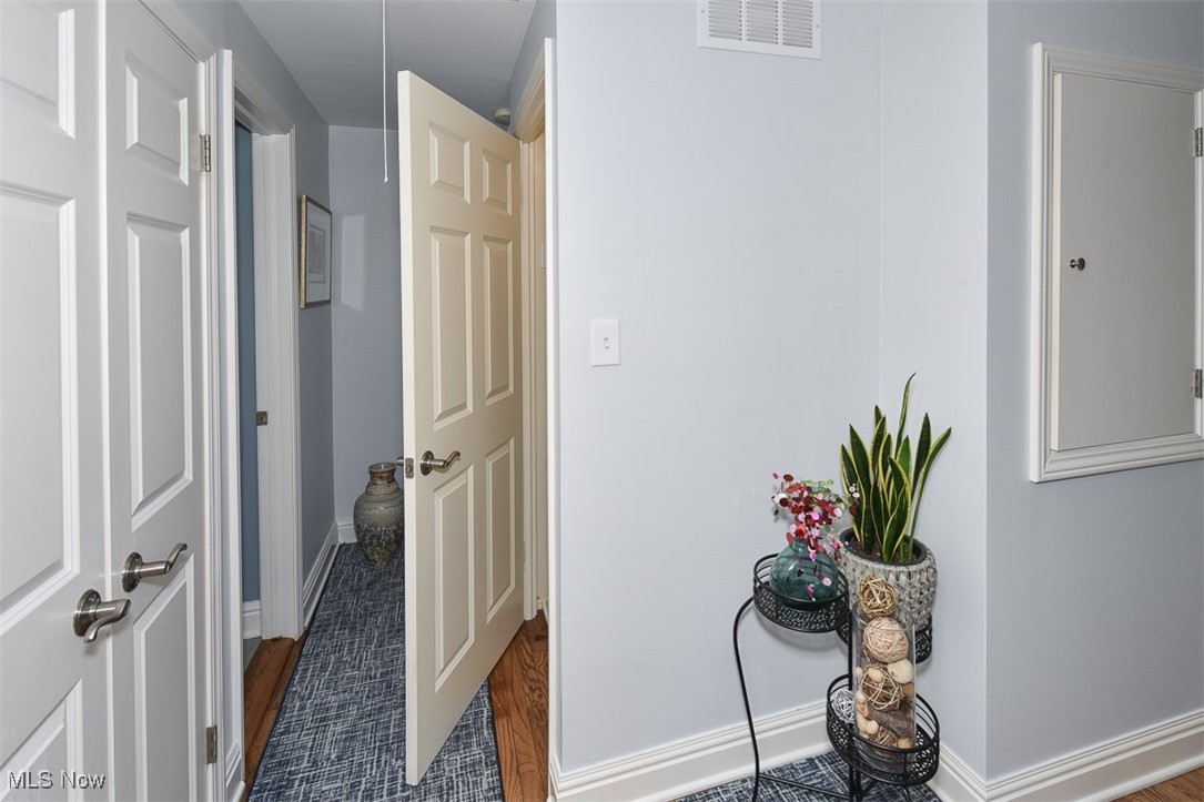 1083 Elmwood Road, Rocky River, Ohio image 31