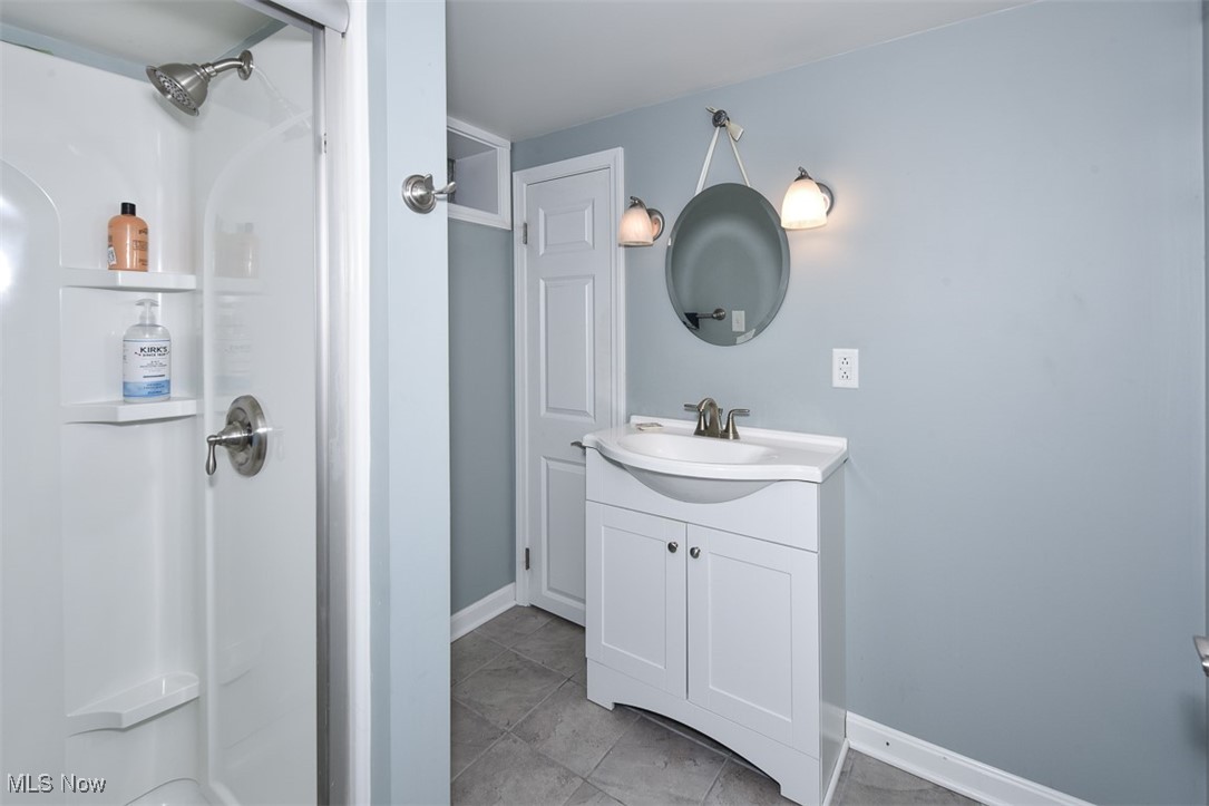1083 Elmwood Road, Rocky River, Ohio image 38