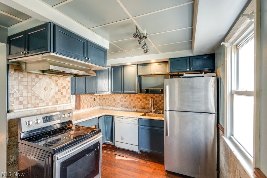 St Clair Ave - Residential