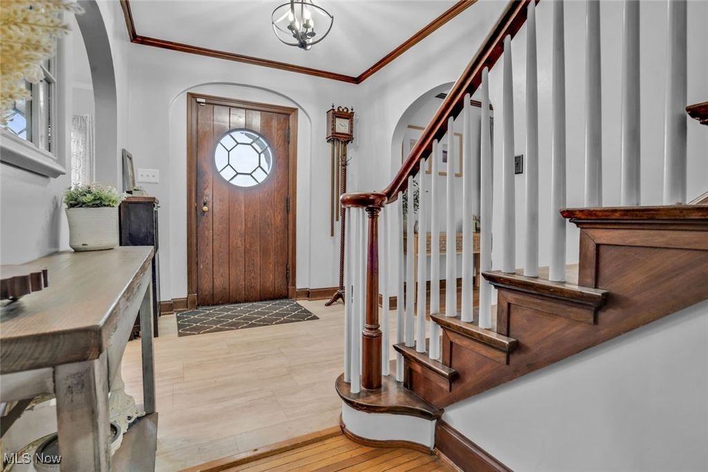 Photo of 555 E Milton Street, Alliance, OH 44601 (MLS # 5181292)