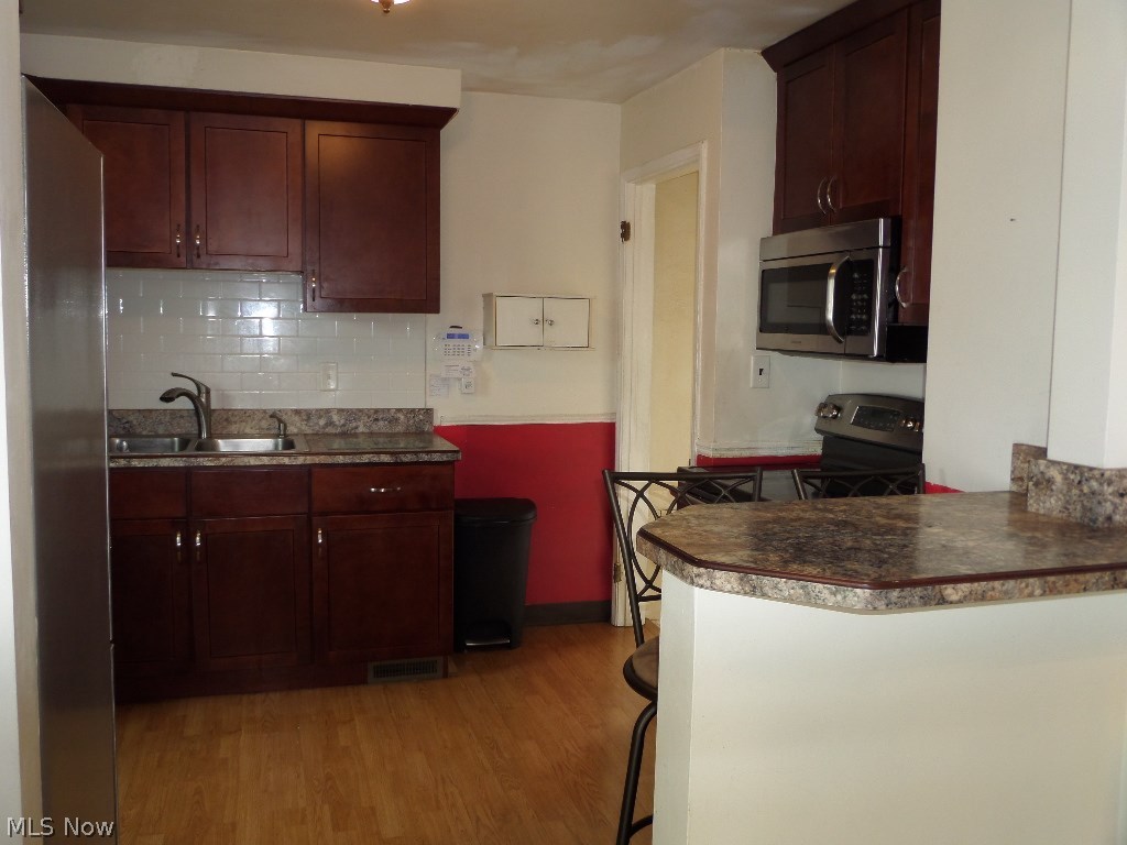 Riverside Drive - Residential