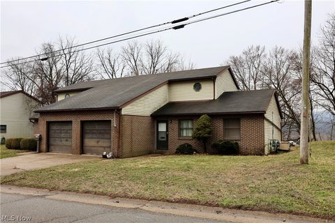 Condo For Sale - 612 S Monroe Street<br/> Holmes County, Millersburg, OH 44654