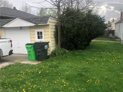 Tiny photo for 11303 Mccracken Road, Garfield Heights, OH 44125 (MLS # 5202872)