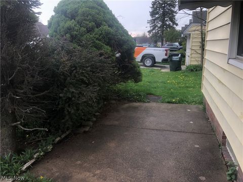 Tiny photo for 11303 Mccracken Road, Garfield Heights, OH 44125 (MLS # 5202872)