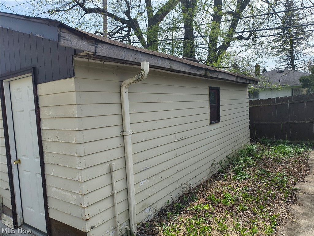 Center Hwy - Residential