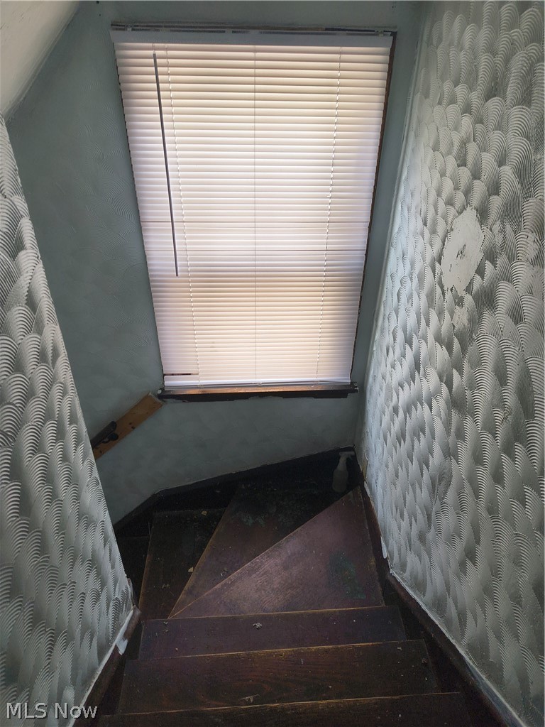 Center Hwy - Residential