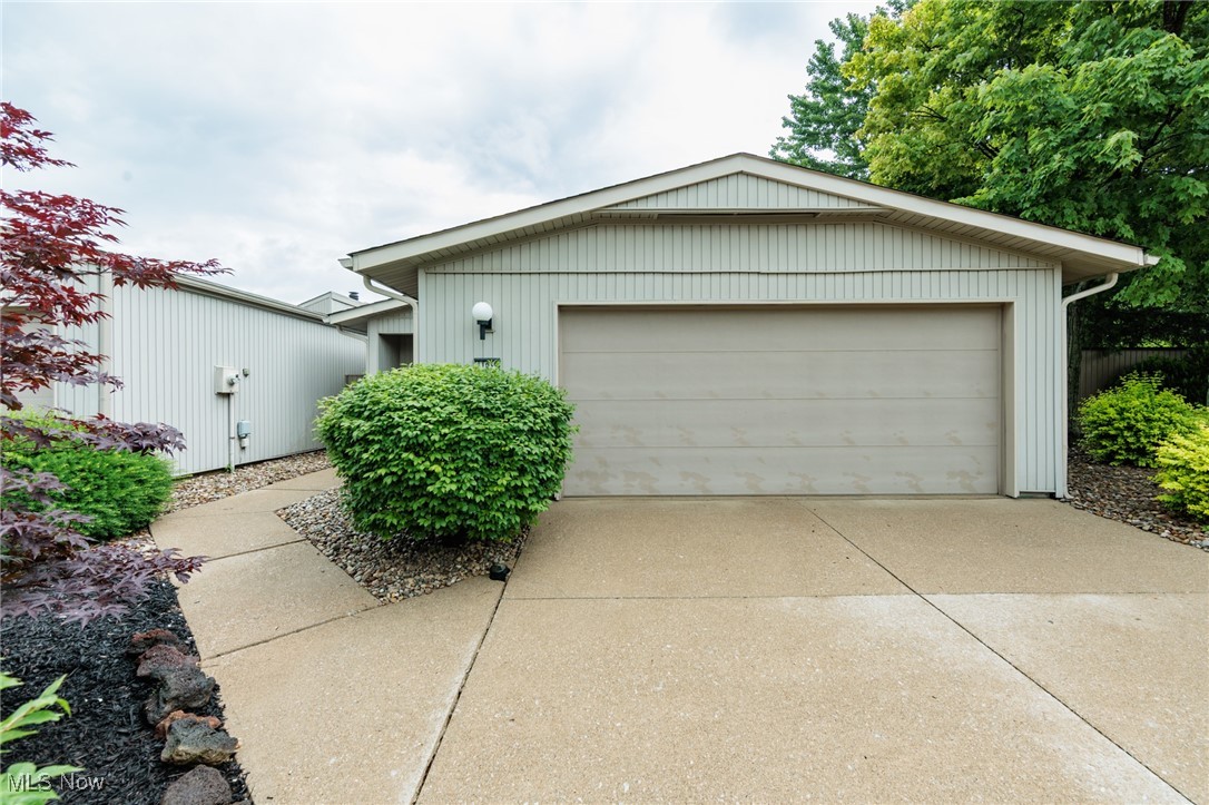 11039 Westwind Ct