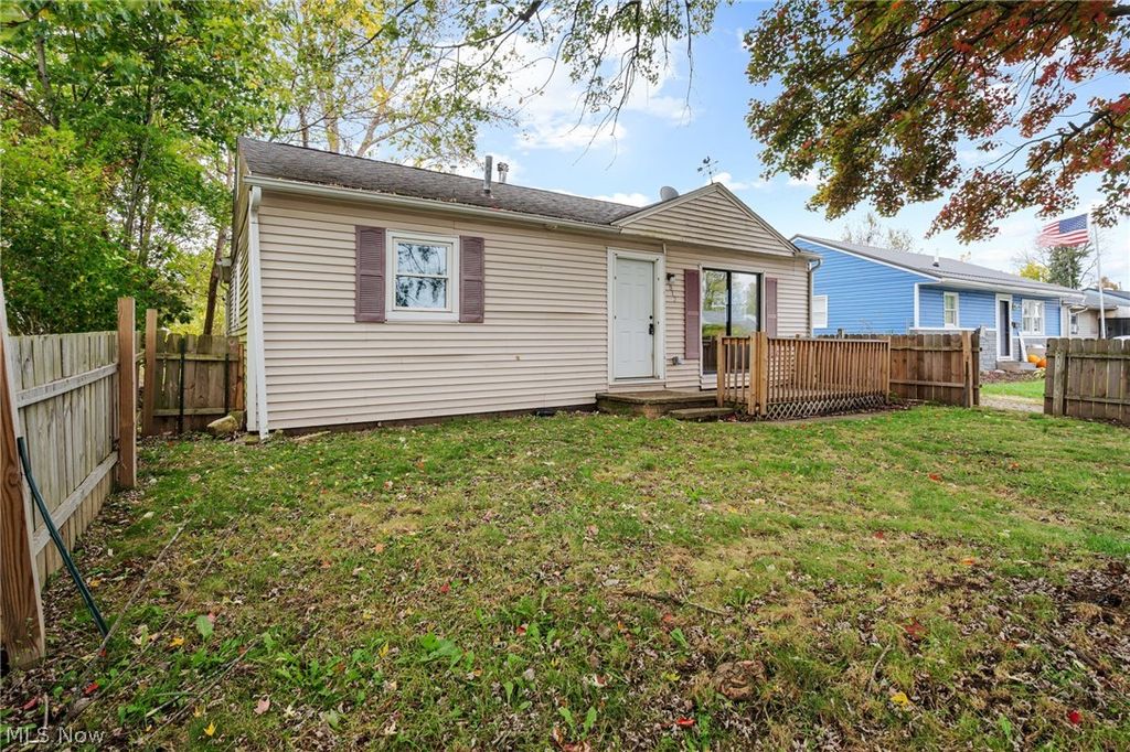 Photo of 2012 Endrow Avenue NE, Canton, OH 44705 (MLS # 5199073)