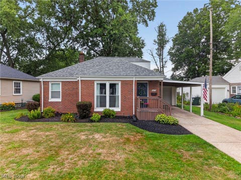 Homes For Sale - 3072 Rowford Avenue<br/> Massillon, OH 44646