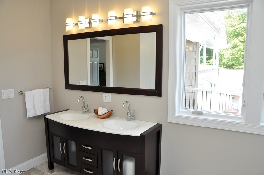 Roaming Rock Sub Viii - Residential