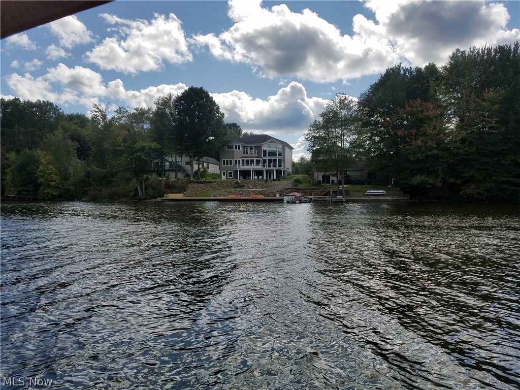 Roaming Rock Sub Viii - Residential