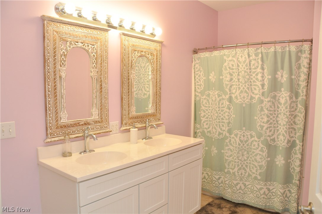 Roaming Rock Sub Viii - Residential