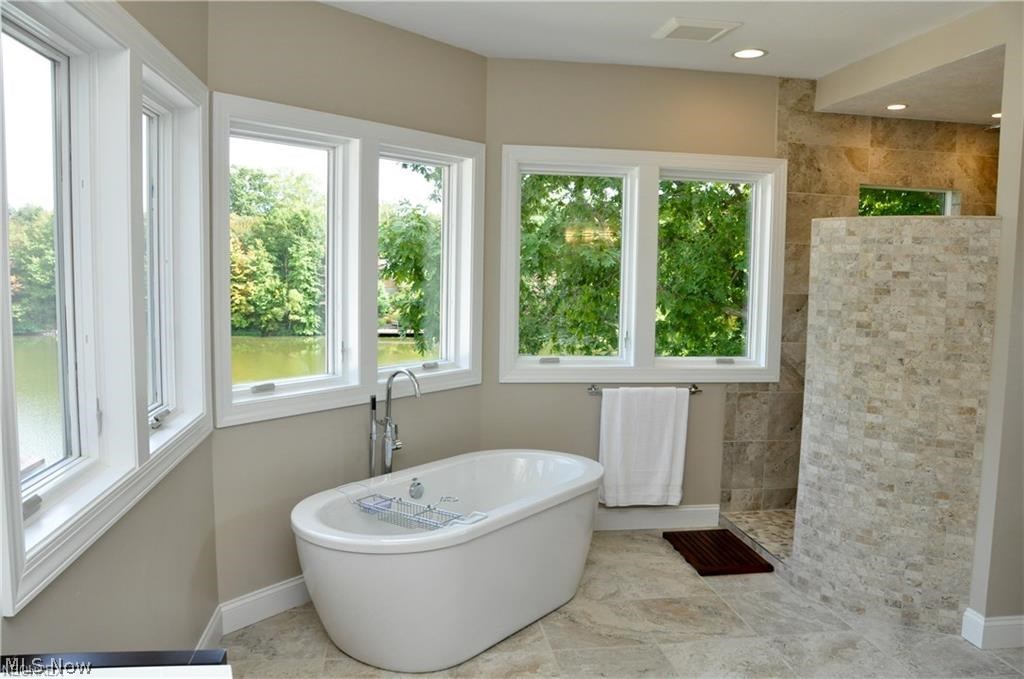 Roaming Rock Sub Viii - Residential