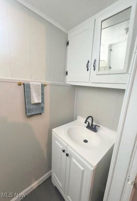 Tiny photo for 1313 Plymouth Road, Cleveland, OH 44109 (MLS # 5179043)