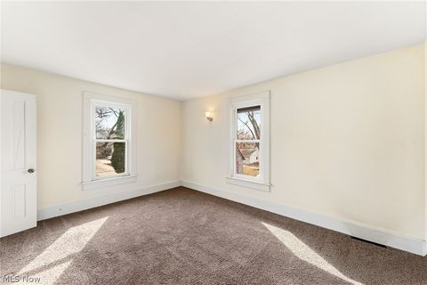 Tiny photo for 313 E Seventh Street, Salem, OH 44460 (MLS # 5189991)