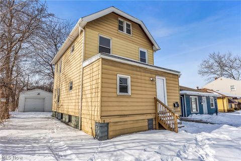 Tiny photo for 3992 E 26th Street #2/UP, Newburgh Heights, OH 44105 (MLS # 5187709)